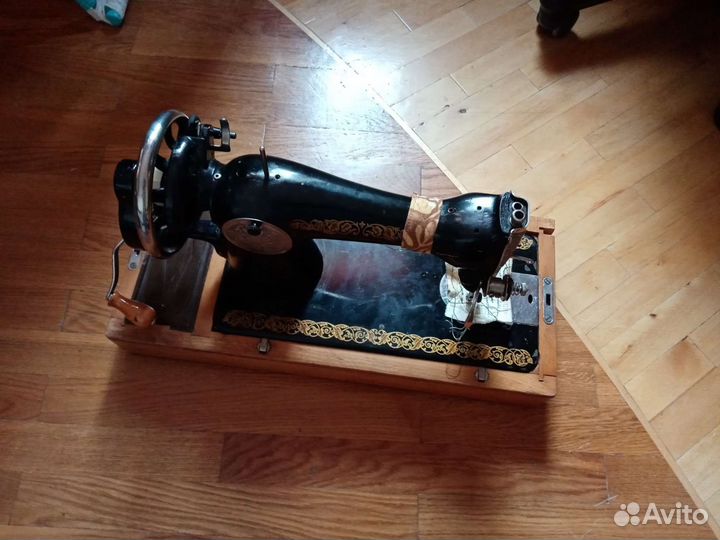 Машинка швейная пзм