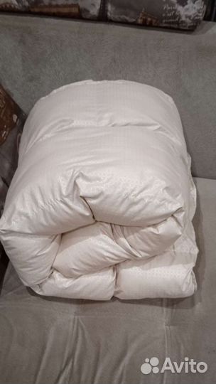 Одеяло (лебяжий пух)