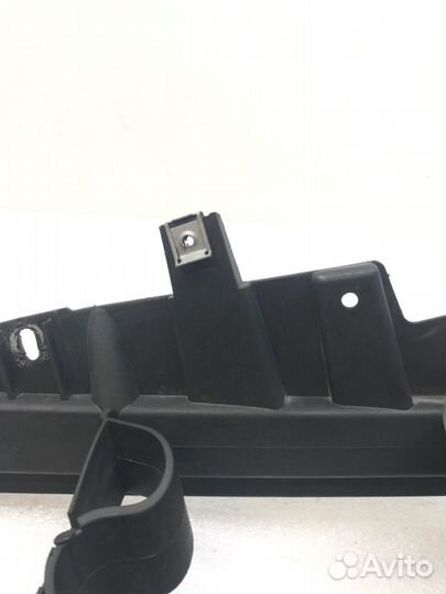 Кронштейн крыла передний правый Bmw X5 E70 2008