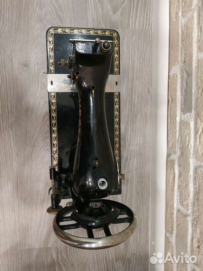 Швейная машина Веста