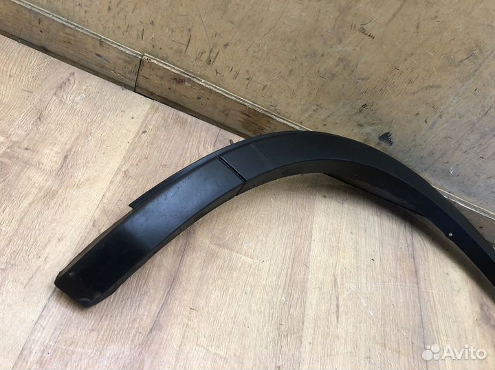 Накладка крыла заднего левого Ford Explorer V 2011