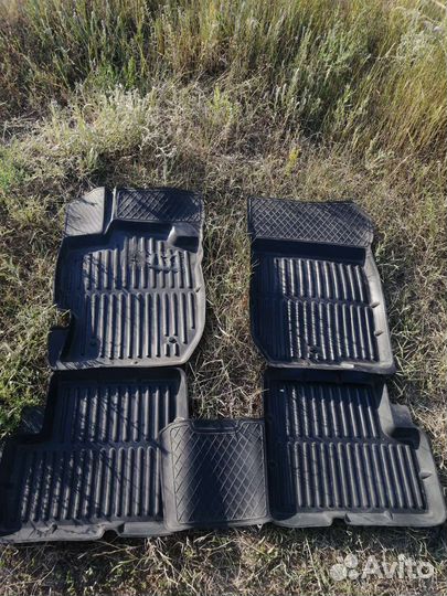 Автомобильные коврики резиновые