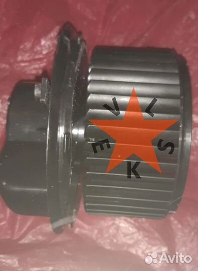 Мотор отопителя 42N-07-11930 Komatsu WB93S 5EO