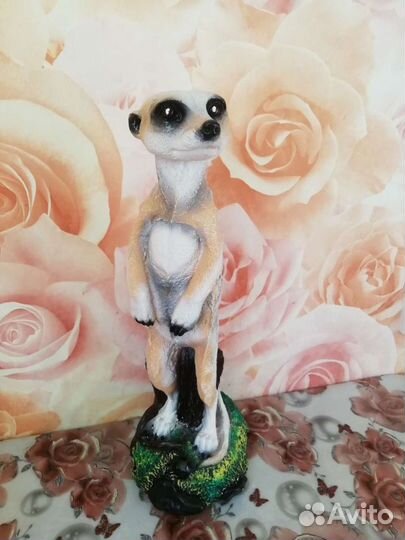 Клёвый сурикат - садовая фигурка