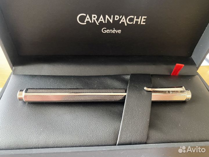 Перьевая ручка Caran d'Ache Ecridor Retro (M)