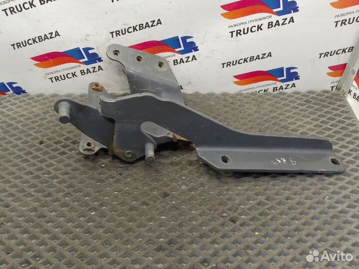 1785546 Петля капота левая Scania 5-series