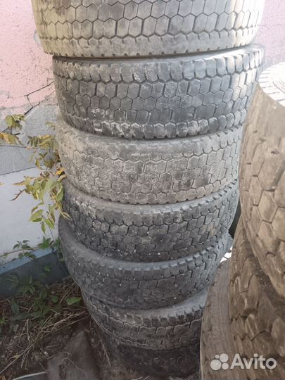 Шины на грузовики, тралы 245/70R19.5