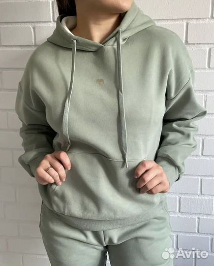 Спортивный костюм утеплённый 46 женский