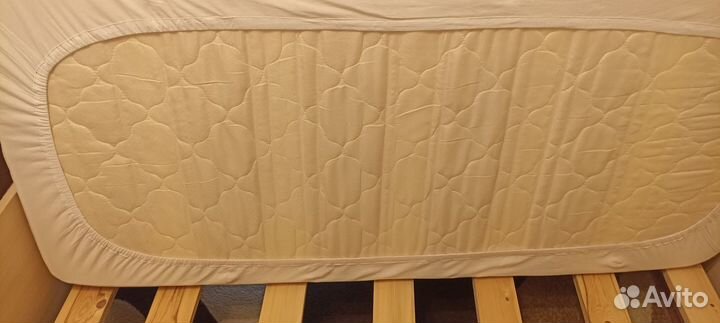 Детская кровать с матрасом 70*160