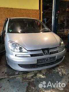 Разбор на запчасти Peugeot 807