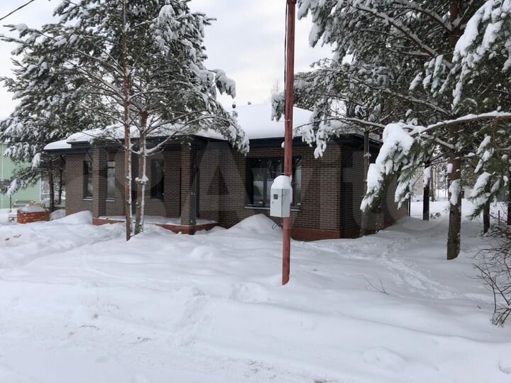 Коттедж 140 м² на участке 10 сот.