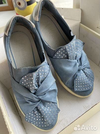 Эспадрильи 37