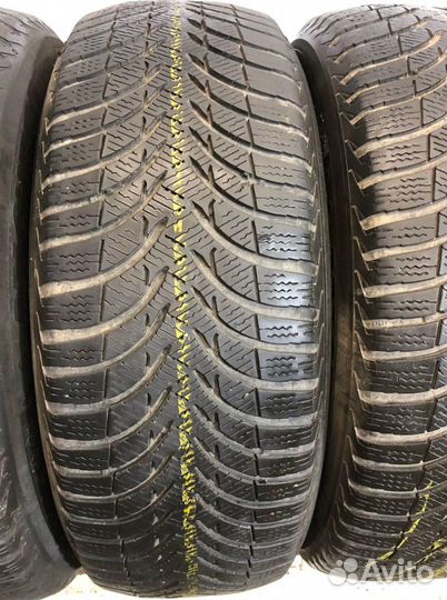 Michelin Alpin A4 215/60 R16 98W