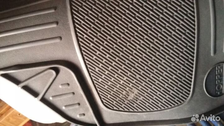 Автомобильные коврики на Nissan Sanny 2002г