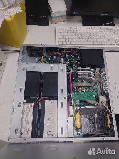 Ибп SMT1500RMI2U