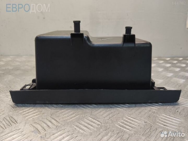 Бардачек (вещевой ящик) багажника на BMW F15 s1143472