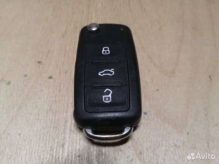 3TO 837 202 L Skoda чип ключ 3 кнопки 434 MHz