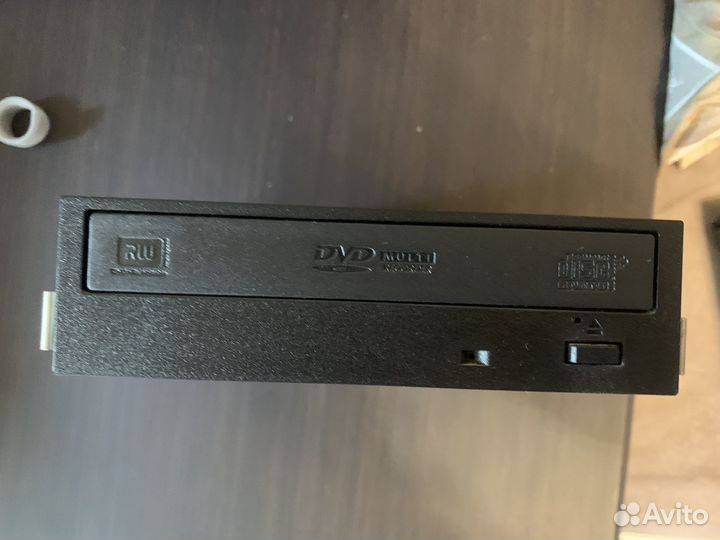 Dvd rw привод SATA