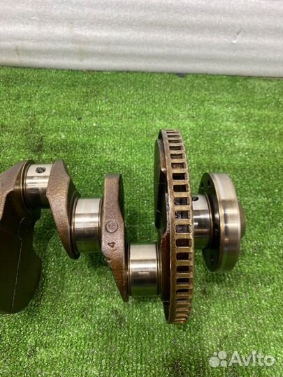 Коленвал Volkswagen Golf хетчбэк 1.6 102 Л.С. BSE