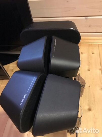 Samsung DVD Home Cinema System HT-X20