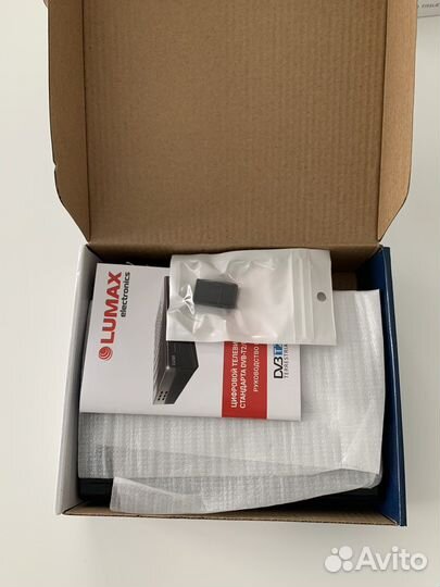 Цифровой телевизионноый приемник lumax DV3206HD