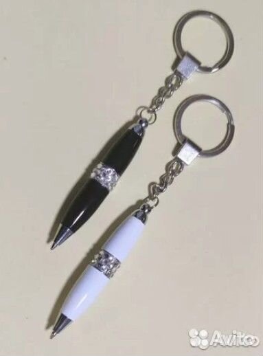 Ручка-брелок со стразами с поворотным механизмом