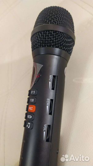 Караоке микрофон / bluetooth колонка / вокал