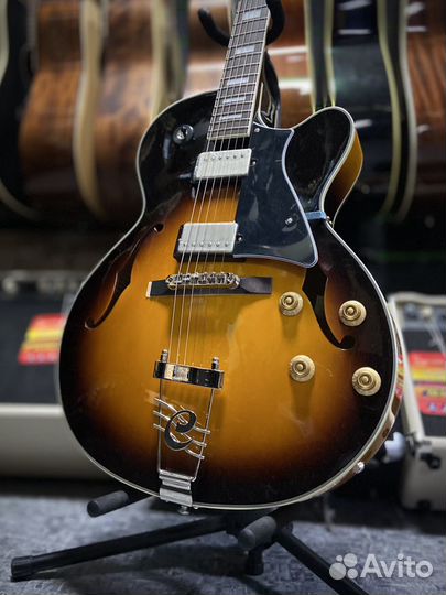 Cort Yorktown Hollow Body полуакустическая гитара