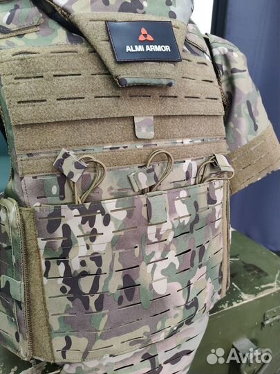 Штурмовой бронежилет 