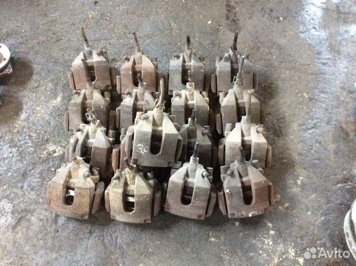 Суппорт тормозной передний volvo Вольво XC90