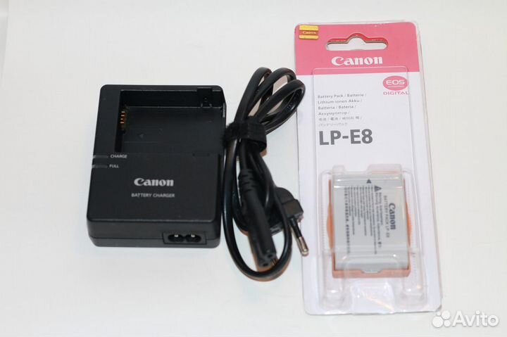 Аккумулятор и зарядка LP-E8 для Canon
