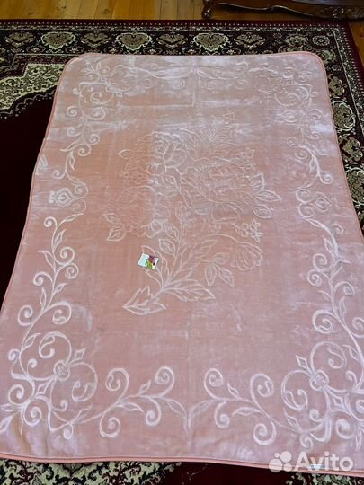 Тёплые пледы полуторка