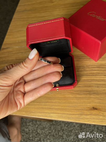 Продам кольцо Cartier