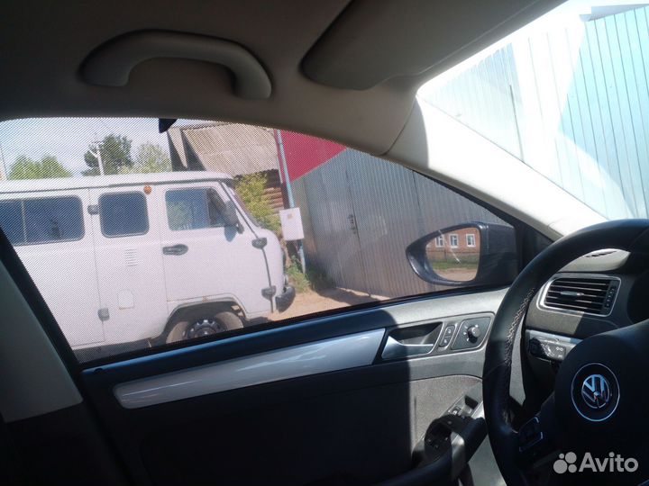 Каркасные шторки jetta 6