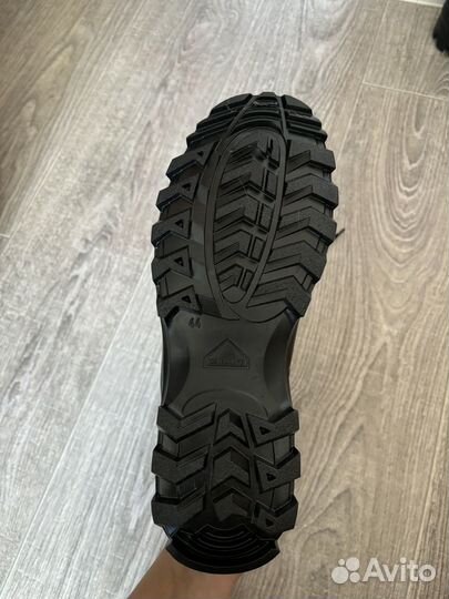 Берцы зимние новые 44р