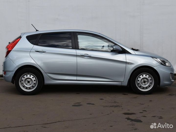 Hyundai Solaris 1.6 AT, 2011, 120 846 км