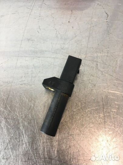 Датчик коленвала Mercedes C-Class W203 OM611 2.2
