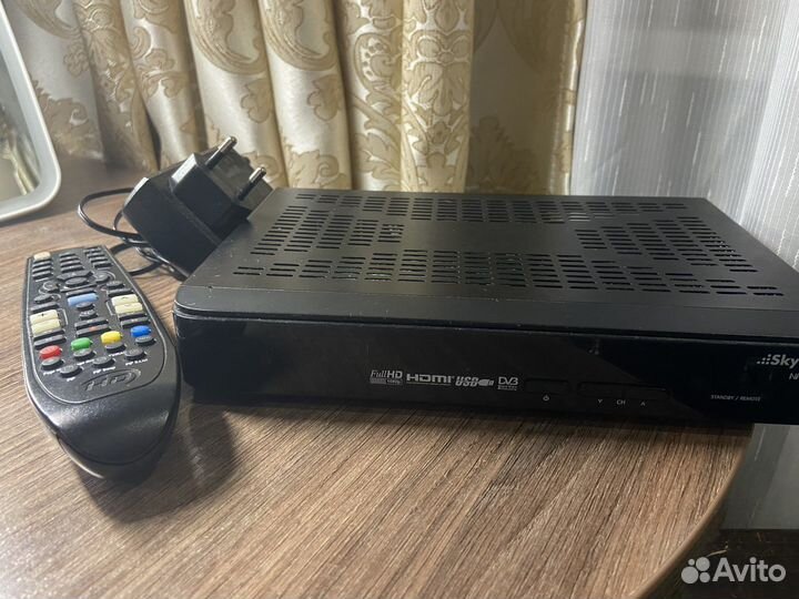 Спутниковый ресивер Skyway Nano 3