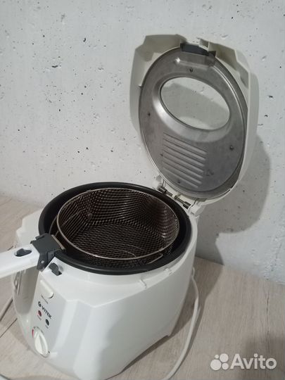 Фритюрница vitek VT-1531 W