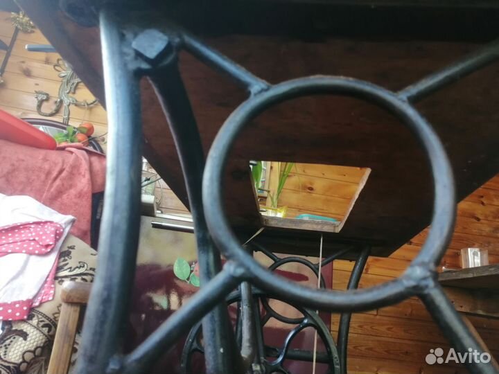 Станина от швейной машинки