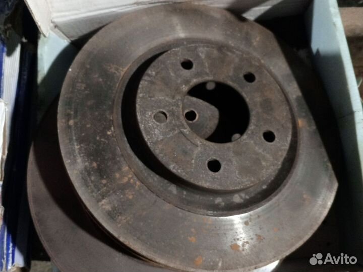 Два диска тормозные на nissan qashqai