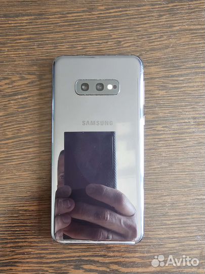 Samsung s10e 6/128