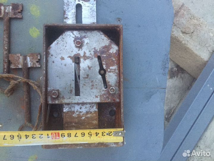 2 Замка на гараж