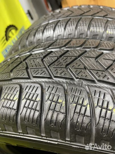 Pirelli Scorpion Winter 215/65 R17 99H