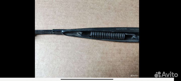 Задний дворник nissan liberty