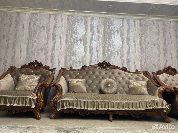 Диван корона