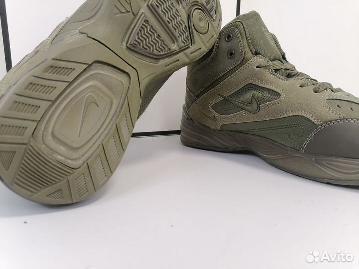 Кроссовки nike зима 43-44 280мм Новые