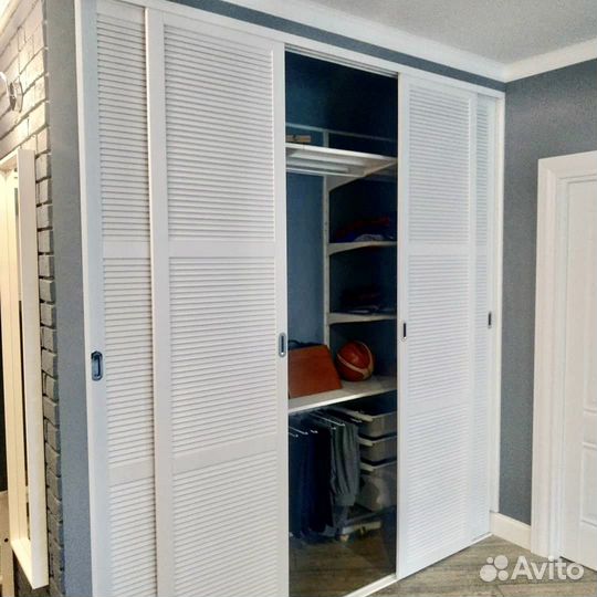 Жалюзийные дверцы деревянные жалюзи гардероба