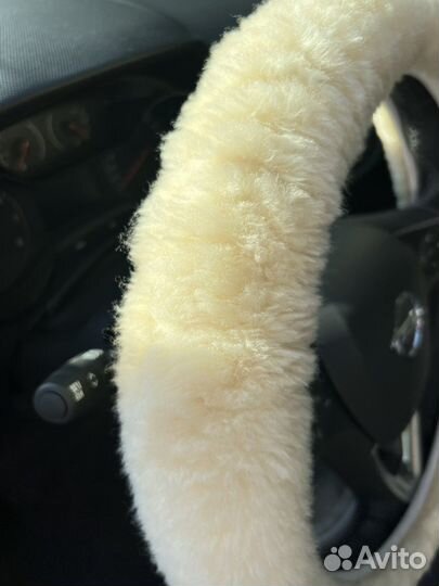 Меховой чехол на руль