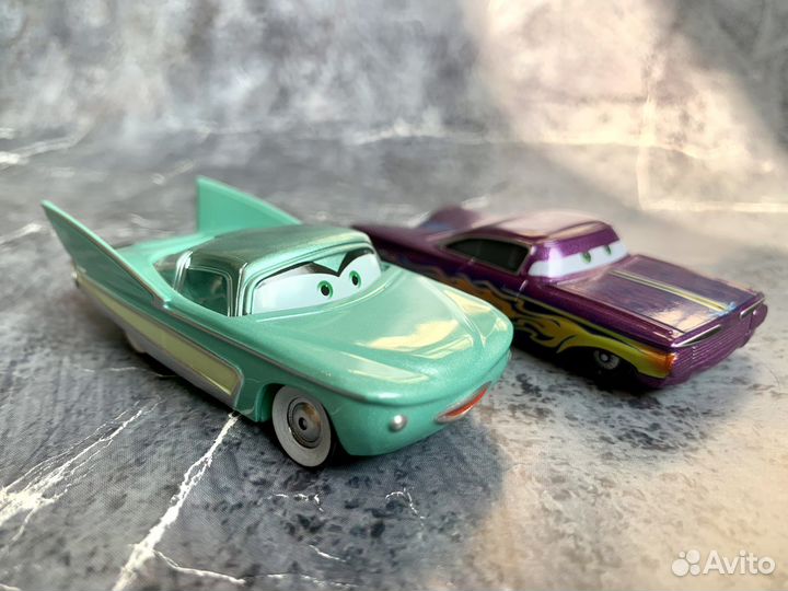 Машинки тачки жители Радиатор Спрингс